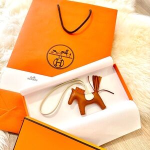 Hermes Lambskin Rodeo Horse Charm PM Craie x Gold